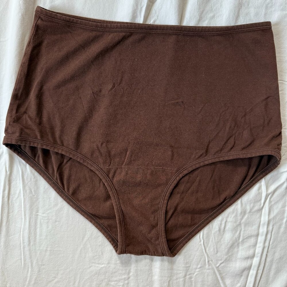 ARQ HIGH RISE UNDIES in Brown